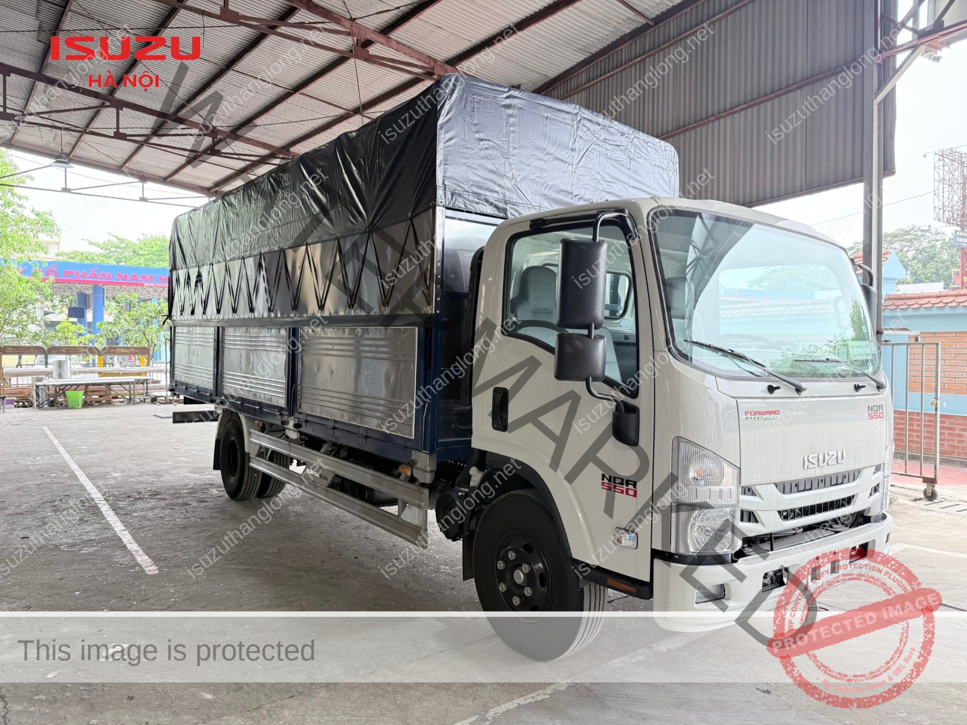 ISUZU NQR550 Thùng Bạt  Tải Trọng 5.3 Tấn