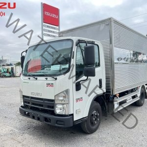 ISUZU QKR270 Thùng Kín Tải Trọng 2.7 Tấn
